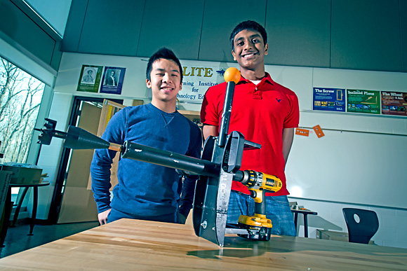 L to R Albert Foo and Sharath Anand with ExtinBreachR at Skyline High School