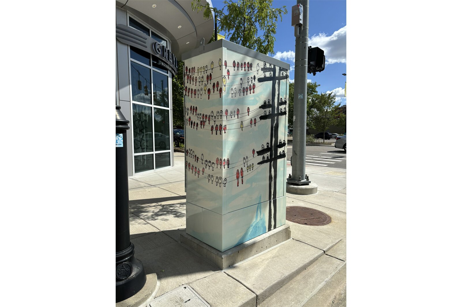 A signal box decorated through the PowerArt! project.