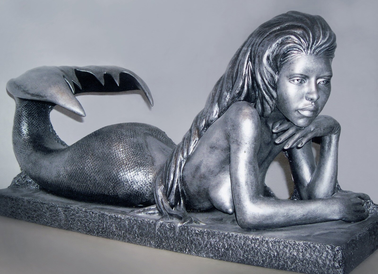 Book by co-founder of U-M exhibit of prisoners' art goes deep on