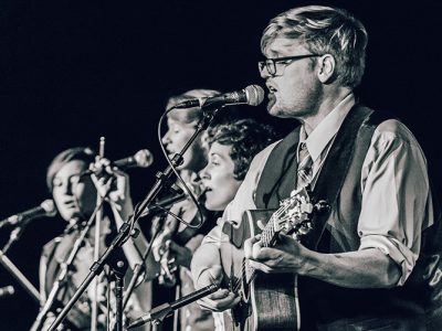 Matt Jones & The Reconstruction performing at The Ark