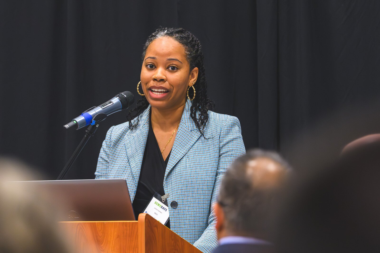 Justine Johnson speaks at Safe Demo Day.
