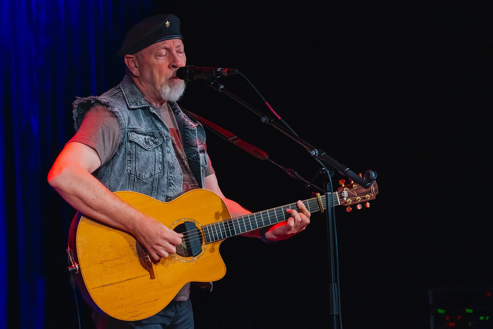 Richard Thompson performing at The Ark in 2019.