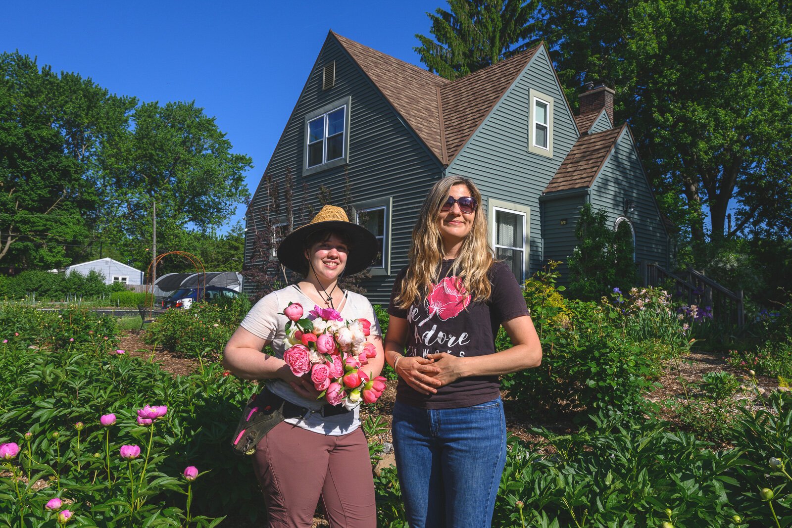 Kate Morris and Ginny Blades at We Adore Flowers.