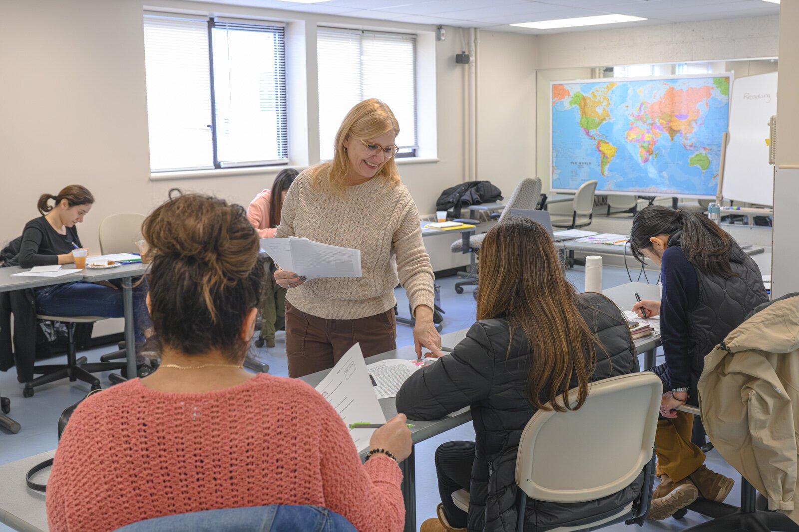 Lisa Gruich teaching an Adult Transitions ESL class at Ypsilanti Township Community Center.