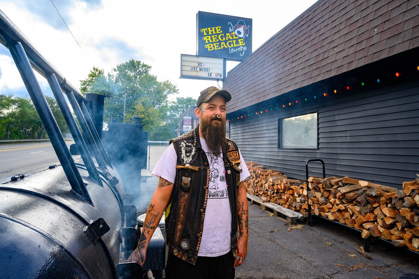 The Regal Beagle Pit Master Kurt Prowell.