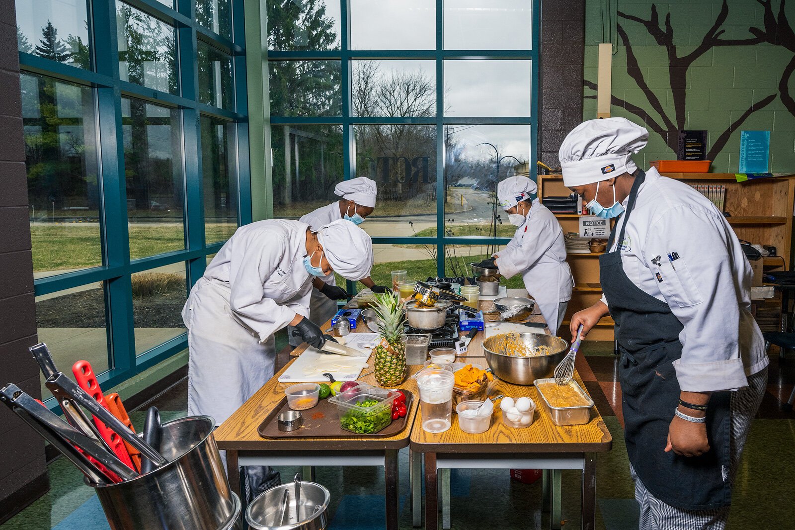 Ypsilanti Community High School students at the RCTC culinary arts program.