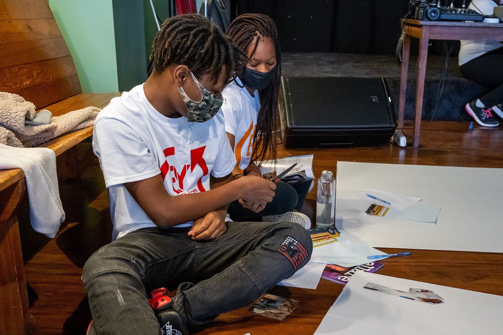 Yaw Gayan-Apenteng and Imani Gayan-Apenteng participate in Elevation Youth's fashion class.