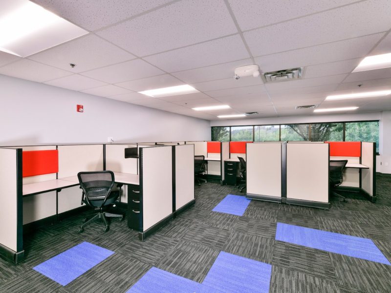 Oxford Instant Office floor plans range from a 130-square-foot single office to a larger 4,500-square-foot space for 20-25 people.